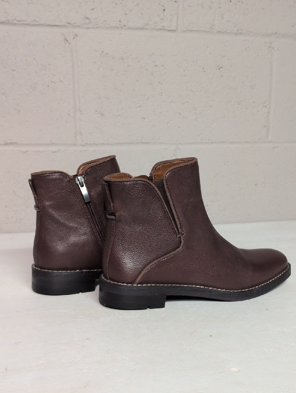 Franco Marcus Brown Leather Ankle Bootie Size 7, like new condition, Minimalist - Picture 11 of 11
